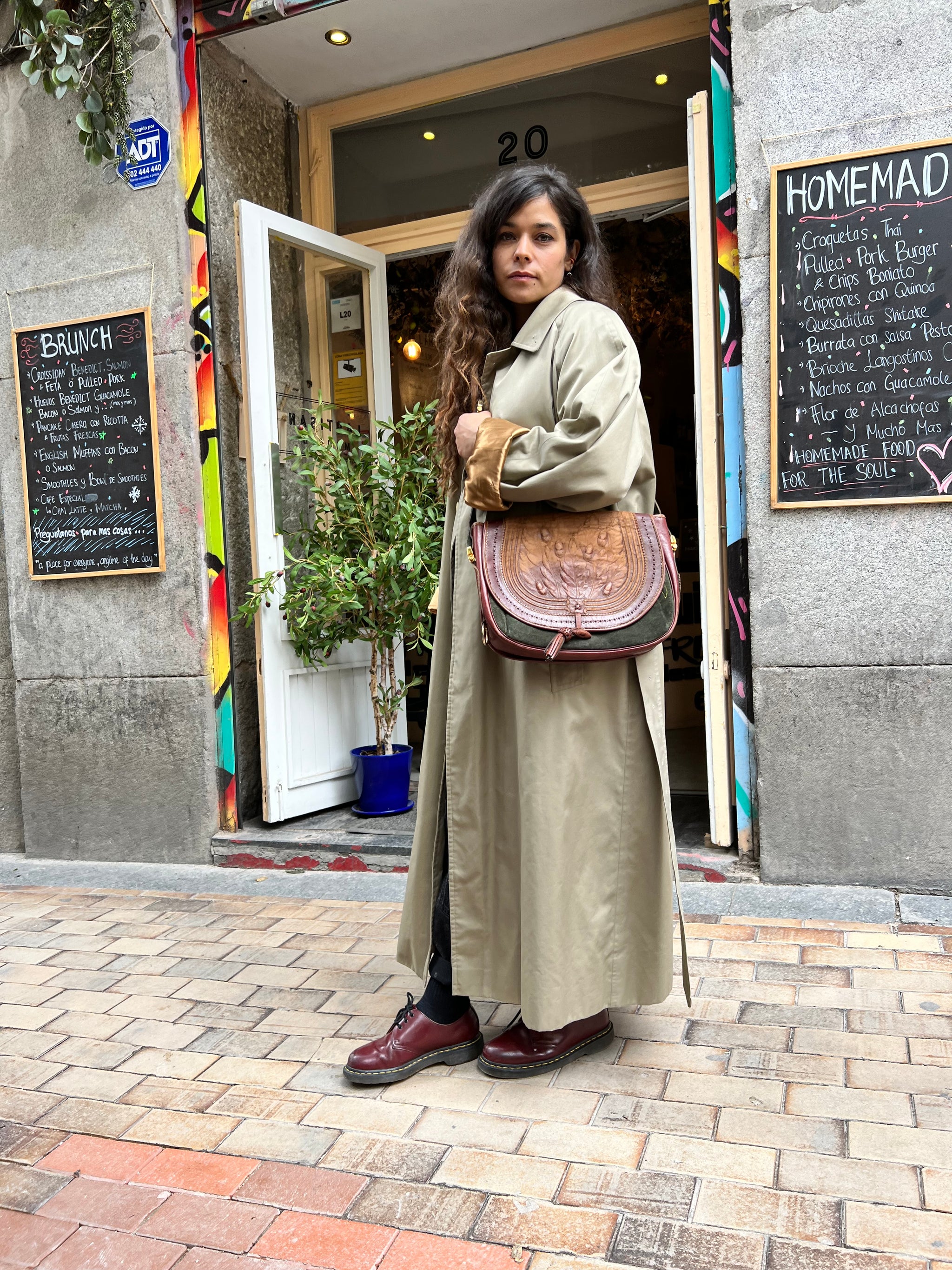 こりこー　LOEWE かごバッグ ブラウンハンドル Vintage Loewe bag “Caza Cordoban” collection | Shop now WPS Store